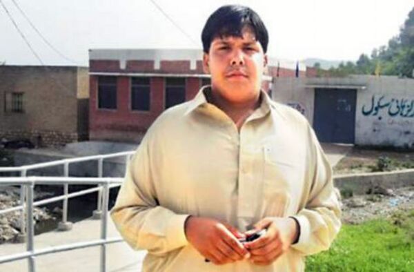 Aitzaz Hassan Bangash - WikiMANNia