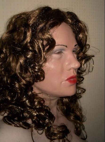 Datei:Female realface rubber mask.jpg