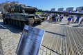 Leopard 2A6-Kampfpanzer auf einer Ausstellung in Moskau.webp